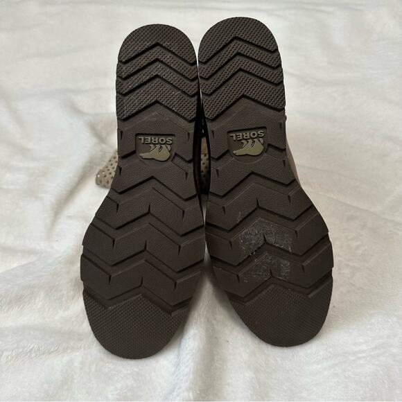 SOREL Major Pull-on Perforated Distressed leather boots Women's Size 7.5 taupe - Picture 10 of 10